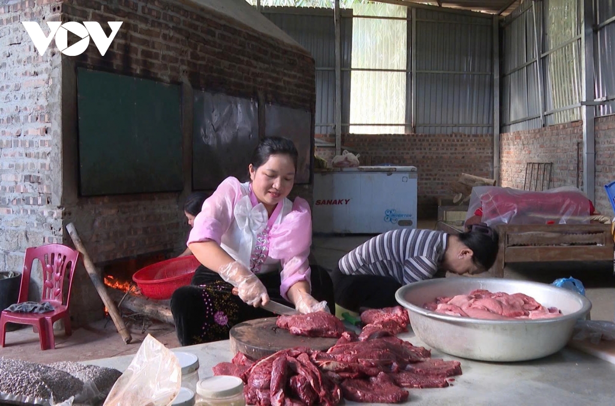 Dang vien di truoc - don bay xay dung nong thon moi o tan uyen hinh anh 4