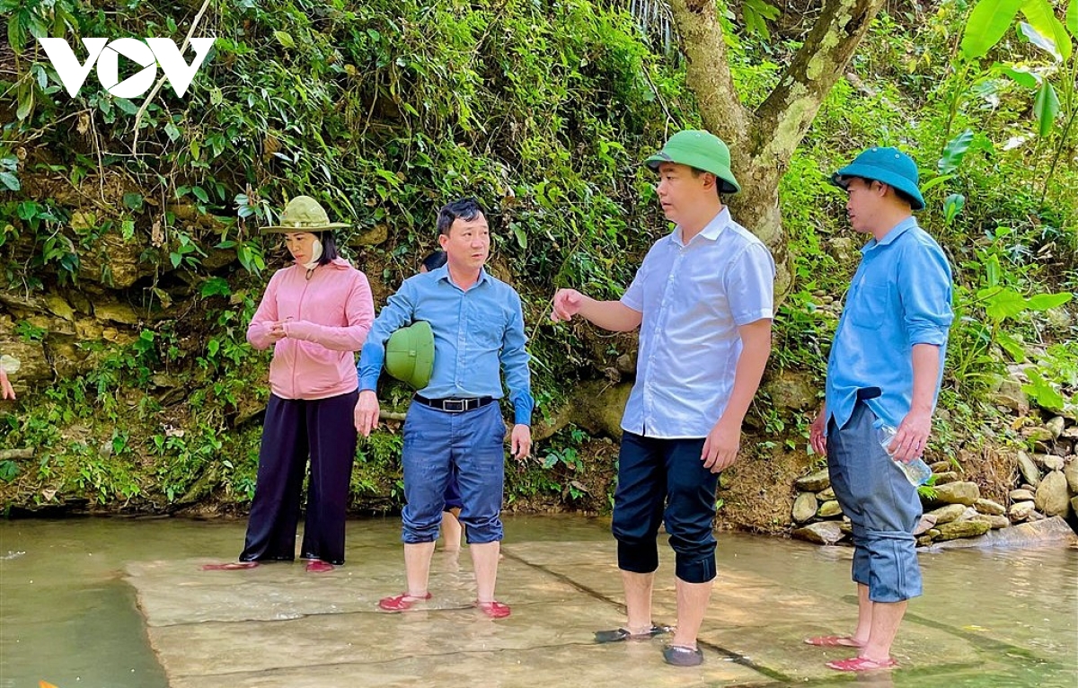 Dua nghi quyet cua Dang vao cuoc song o mien nui nghe an hinh anh 2