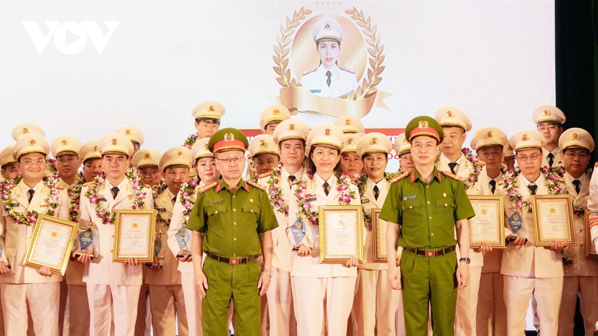 tuyen duong 80 ca nhan, tap the tieu bieu cua cuc c06, bo cong an hinh anh 3