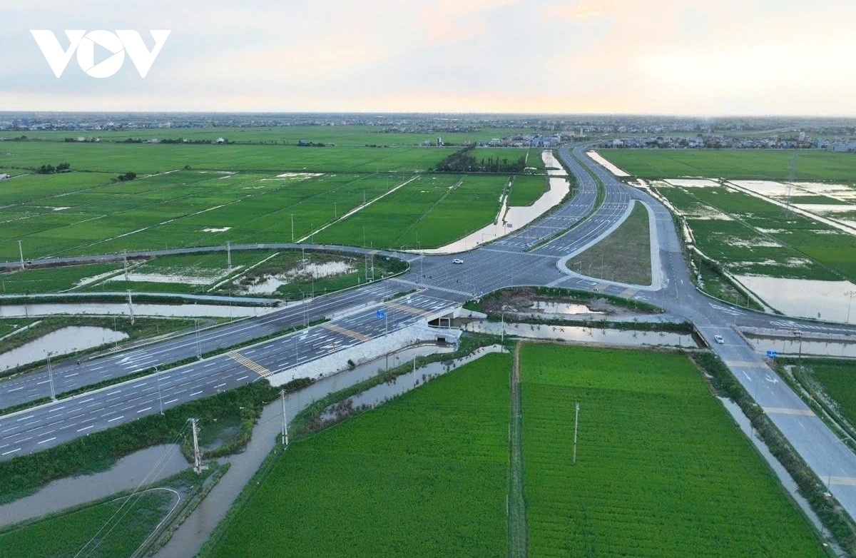 tang nang luc dau tu va chuyen doi so nganh xay dung, phat trien ha tang hinh anh 1