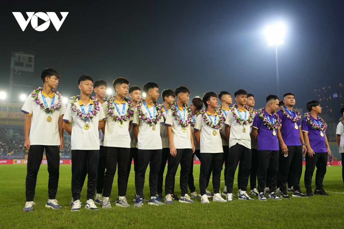 nhung nha vo dich u15 quoc gia 2026 nhan vinh du dac biet hinh anh 3