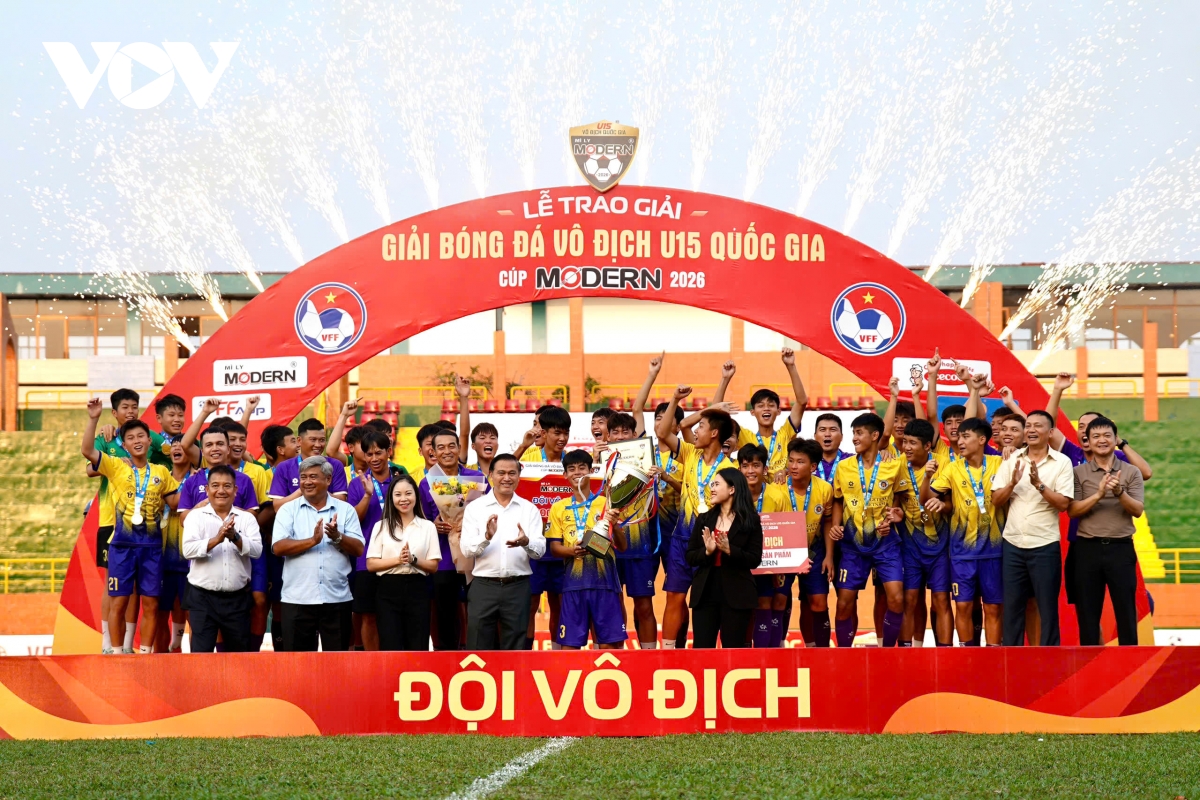 chuc vo dich cua u15 ha noi - manh ghep hoan hao cho cot moc 20 nam cua ha noi fc hinh anh 1