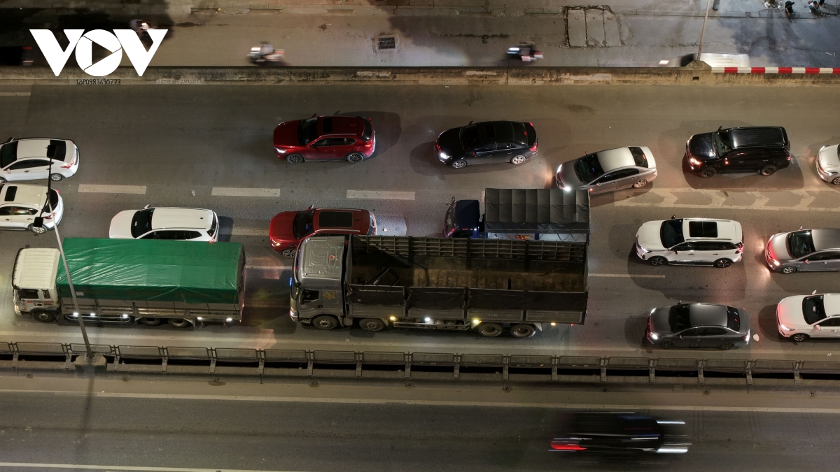 vanh dai 3 un tac gan 10km, hang nghin phuong tien chon chan nhieu gio hinh anh 5