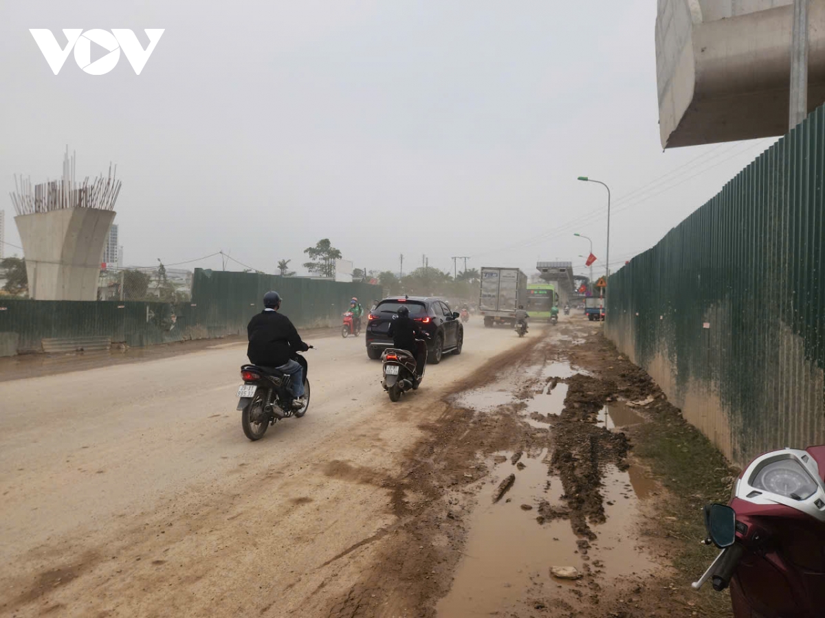 ton tai nhieu bat cap khi thi cong duong vanh dai 4 tai yen nghia, ha noi hinh anh 3