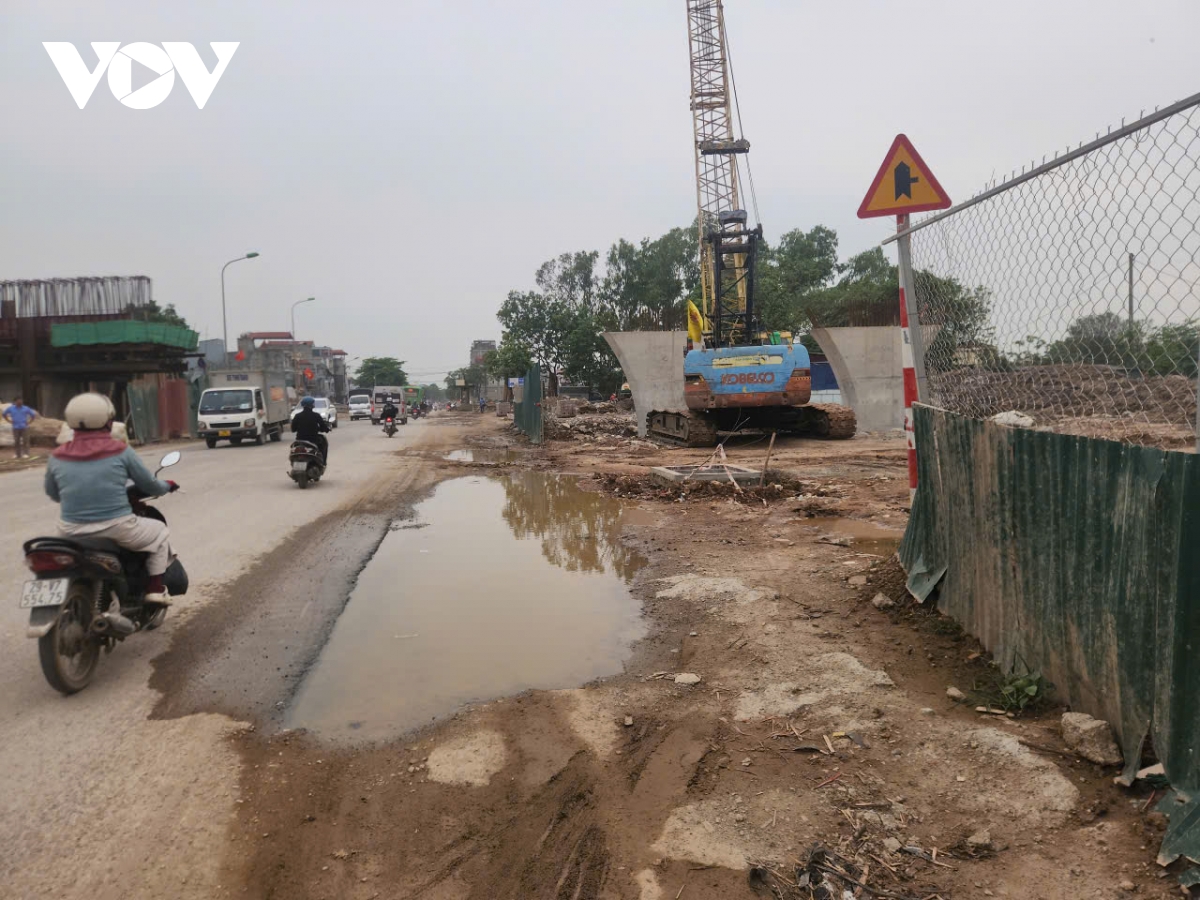 ton tai nhieu bat cap khi thi cong duong vanh dai 4 tai yen nghia, ha noi hinh anh 6