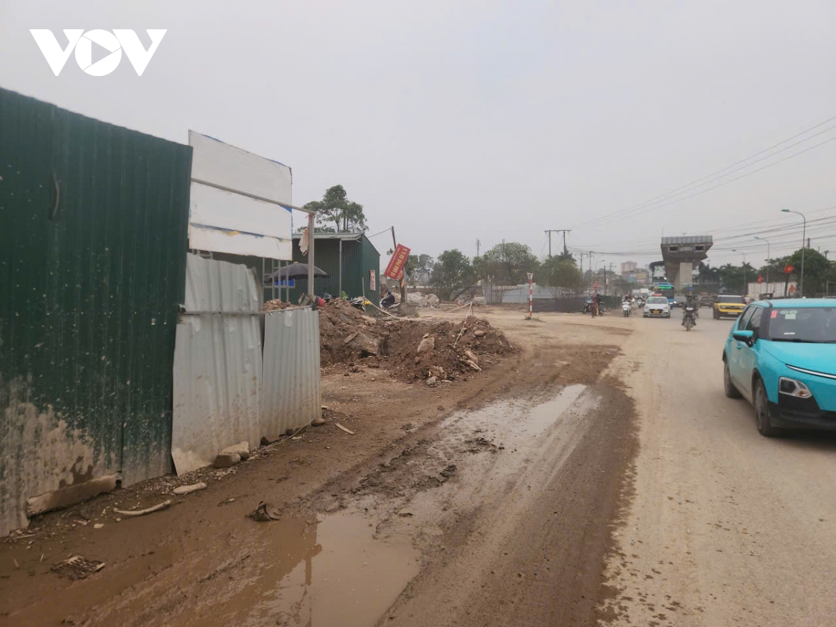 ton tai nhieu bat cap khi thi cong duong vanh dai 4 tai yen nghia, ha noi hinh anh 2