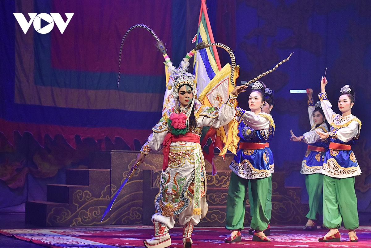 Doc dao ve mat na tao hinh nhan vat trong vo tuong nu tuong Dao tam xuan hinh anh 14