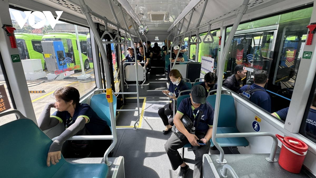 tp.hcm tang toc phat trien metro, thay doi thoi quen di lai cua nguoi dan hinh anh 2