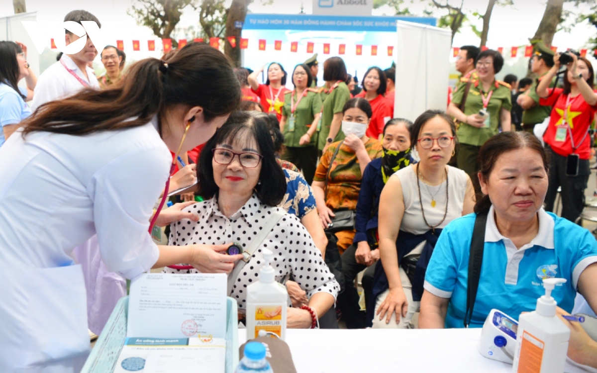vietnam launches first-ever national public health day campaign picture 3