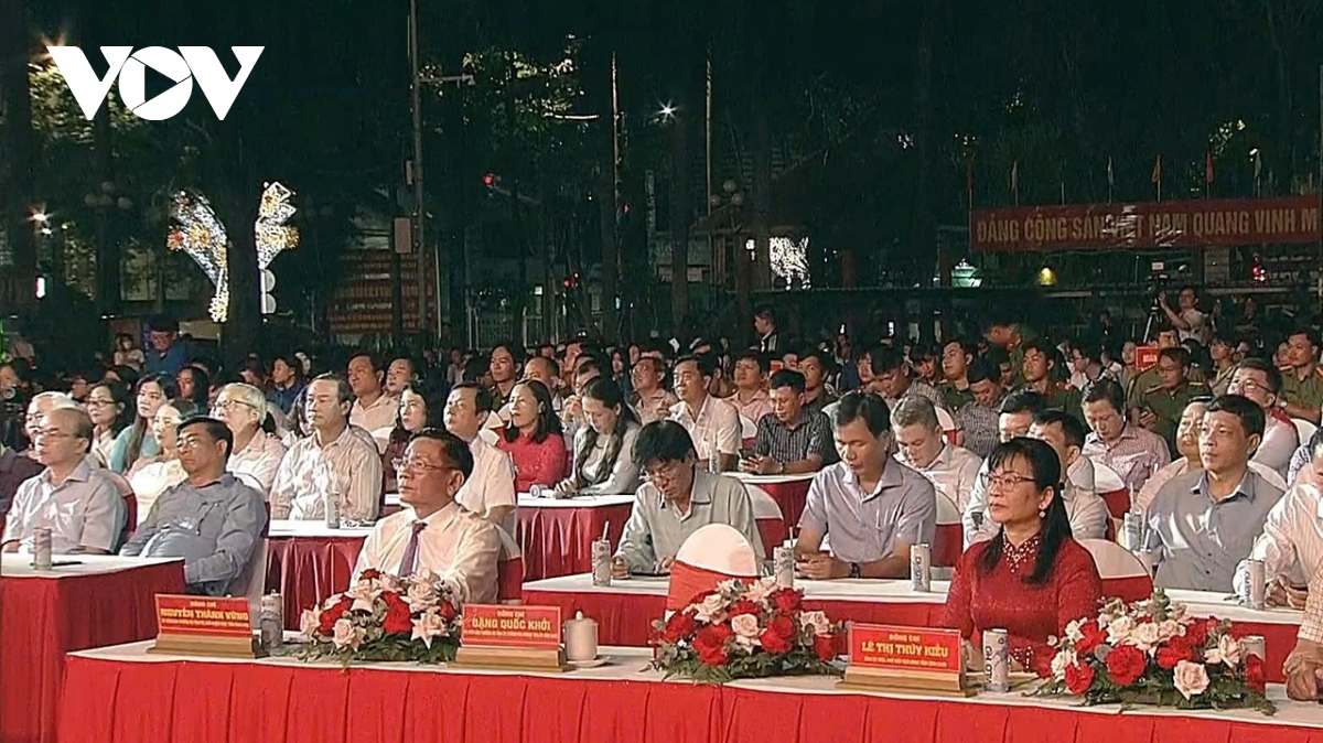 vinh long phat dong phong trao thuc hien nghi quyet Dai hoi Dang hinh anh 2