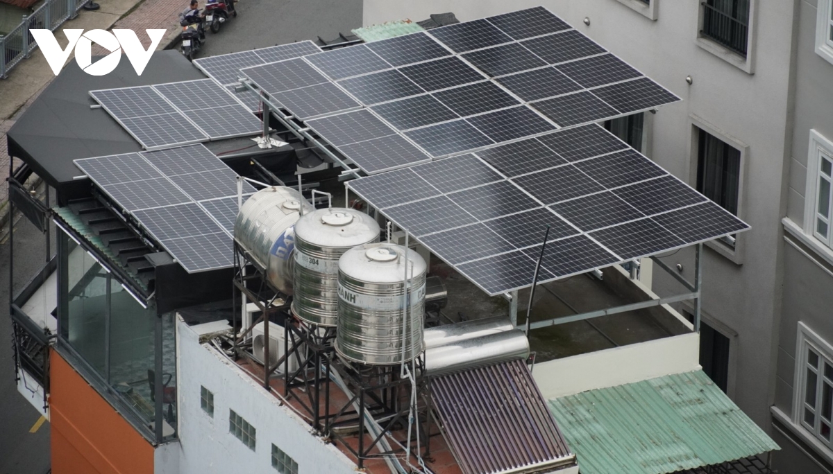 thi truong dien don lan song dau tu moi hinh anh 2