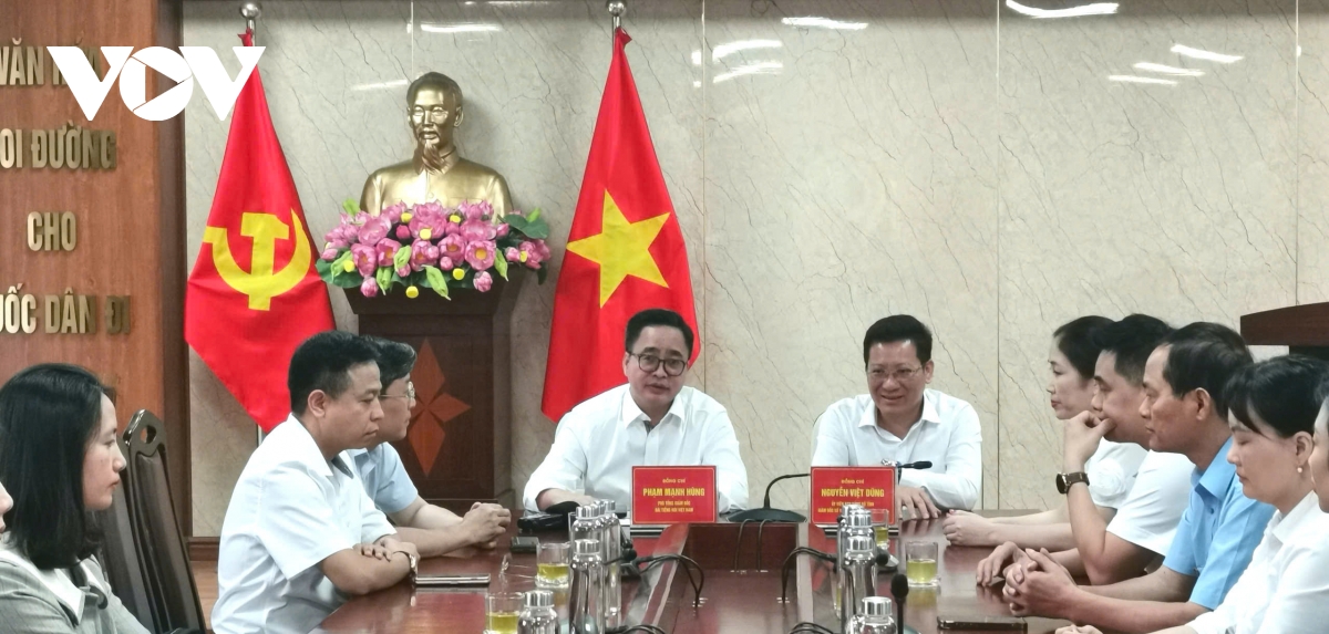 vov tang bang khen cho so van hoa, the thao va du lich quang ninh hinh anh 2