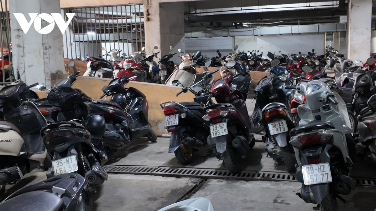 nhieu chung cu o ha noi van lung tung bo tri cho sac xe dien an toan hinh anh 13