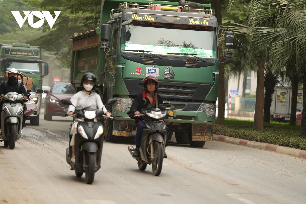 Day nhanh tien do thi cong ho phu Do can di doi voi dam bao ve sinh moi truong hinh anh 16