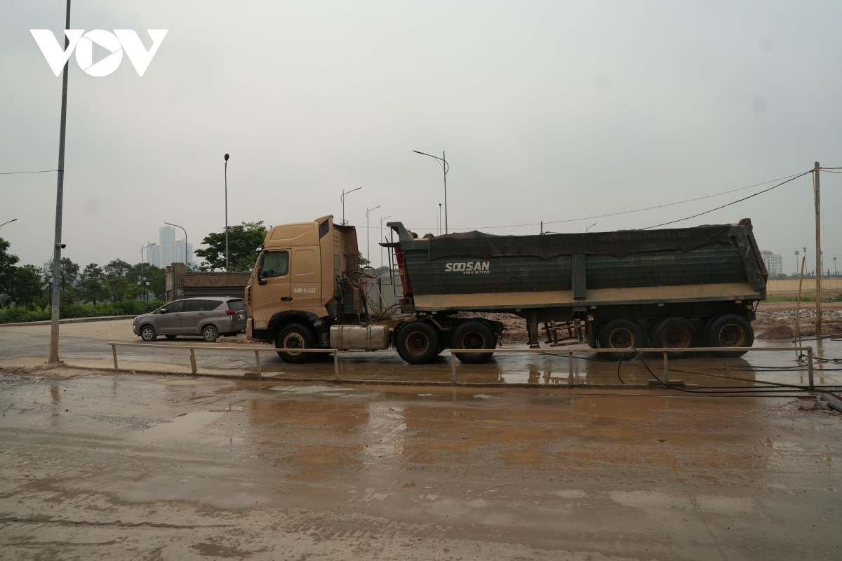 Day nhanh tien do thi cong ho phu Do can di doi voi dam bao ve sinh moi truong hinh anh 12