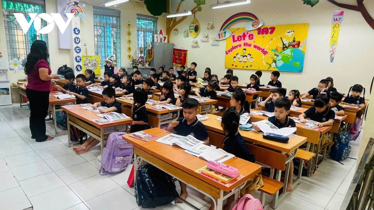 hoc sinh, sinh vien nghi le 30 4 - 1 5 nhieu noi ky nghi keo dai toi 9 ngay hinh anh 1