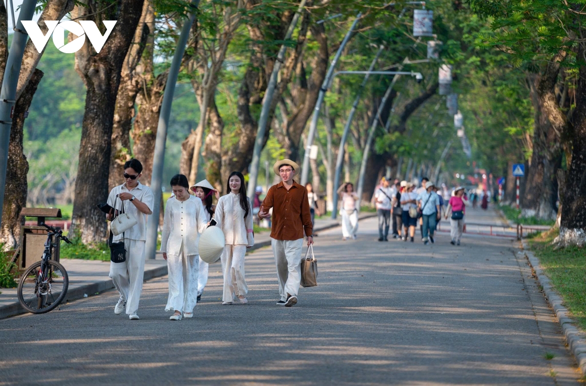 kham pha hue mua dep nhat trong nam diu mat, nen tho va day cam hung hinh anh 5