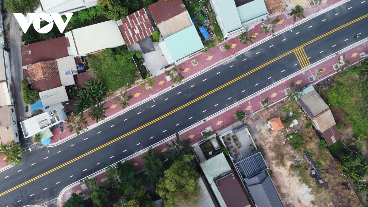 do khoc do cuoi voi duong ngan ty khang trang nhung kho di hinh anh 2