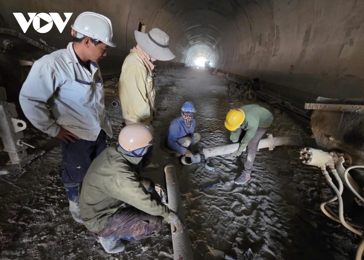 don luc thi cong du an cao toc khanh hoa buon ma thuot hinh anh 2