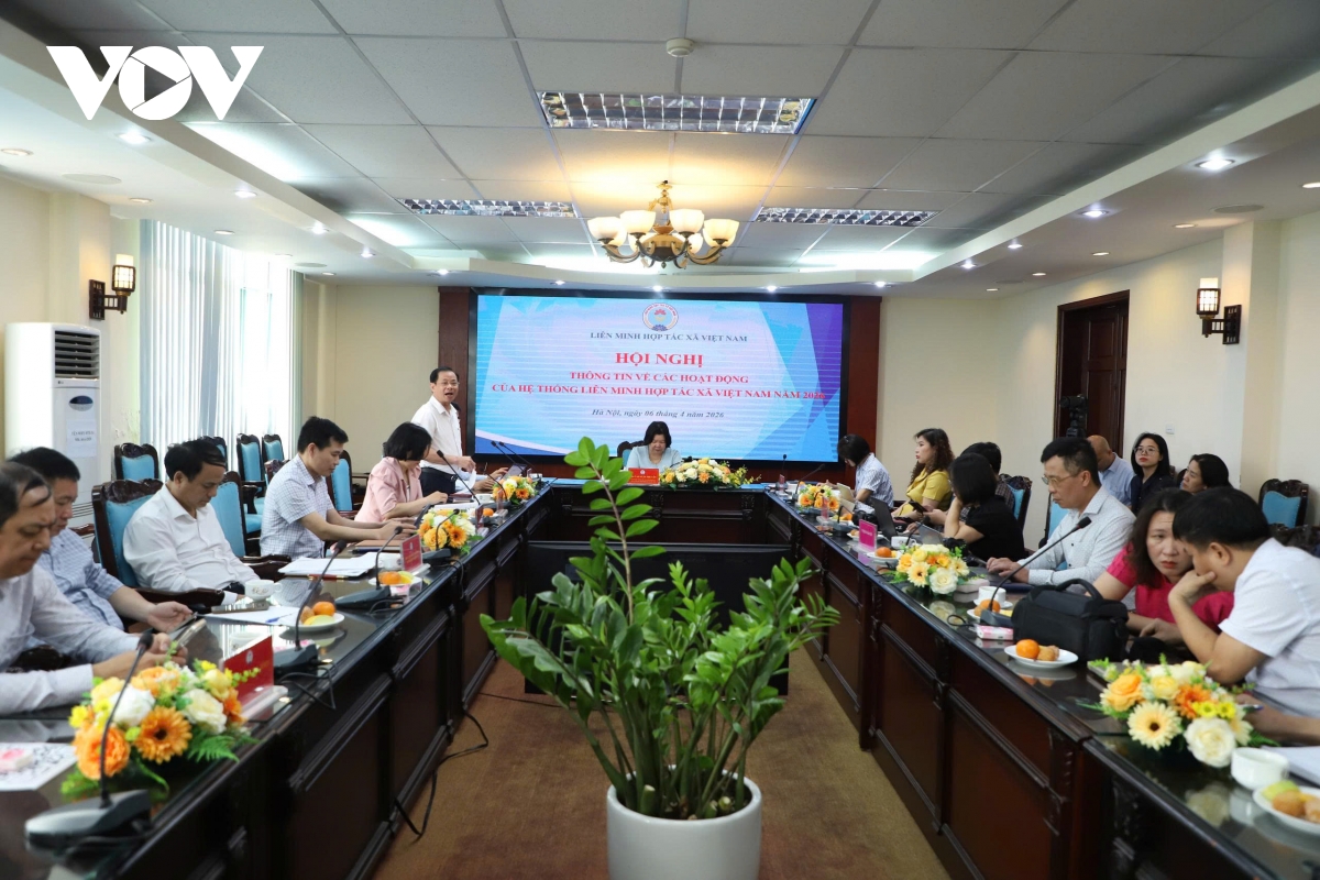 htx viet nam 80 nam dong hanh cung dat nuoc, thich ung ky nguyen so hinh anh 2