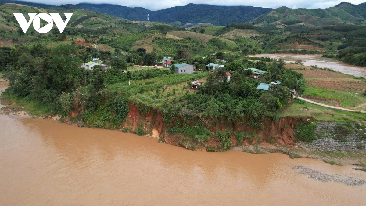 quang ngai xu ly sat lo bo song po ko qua xa bien gioi duc nong hinh anh 1