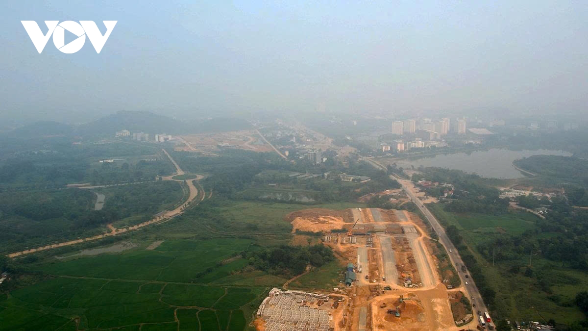 cao toc rong nhat viet nam tri gia hon 5.200 ty dong dang tang toc ve dich hinh anh 12