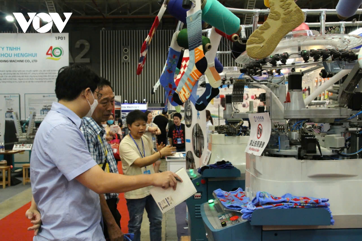 chuyen doi cong nghe giai phap cho doanh nghiep det may ben suc hinh anh 7