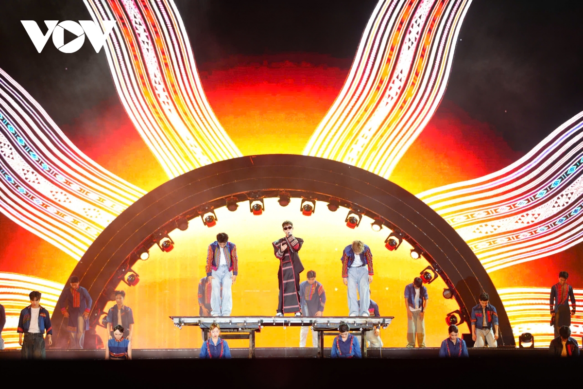 man nhan chuong trinh nghe thuat khai mac lien hoan phat thanh toan quoc lan thu xvii hinh anh 9