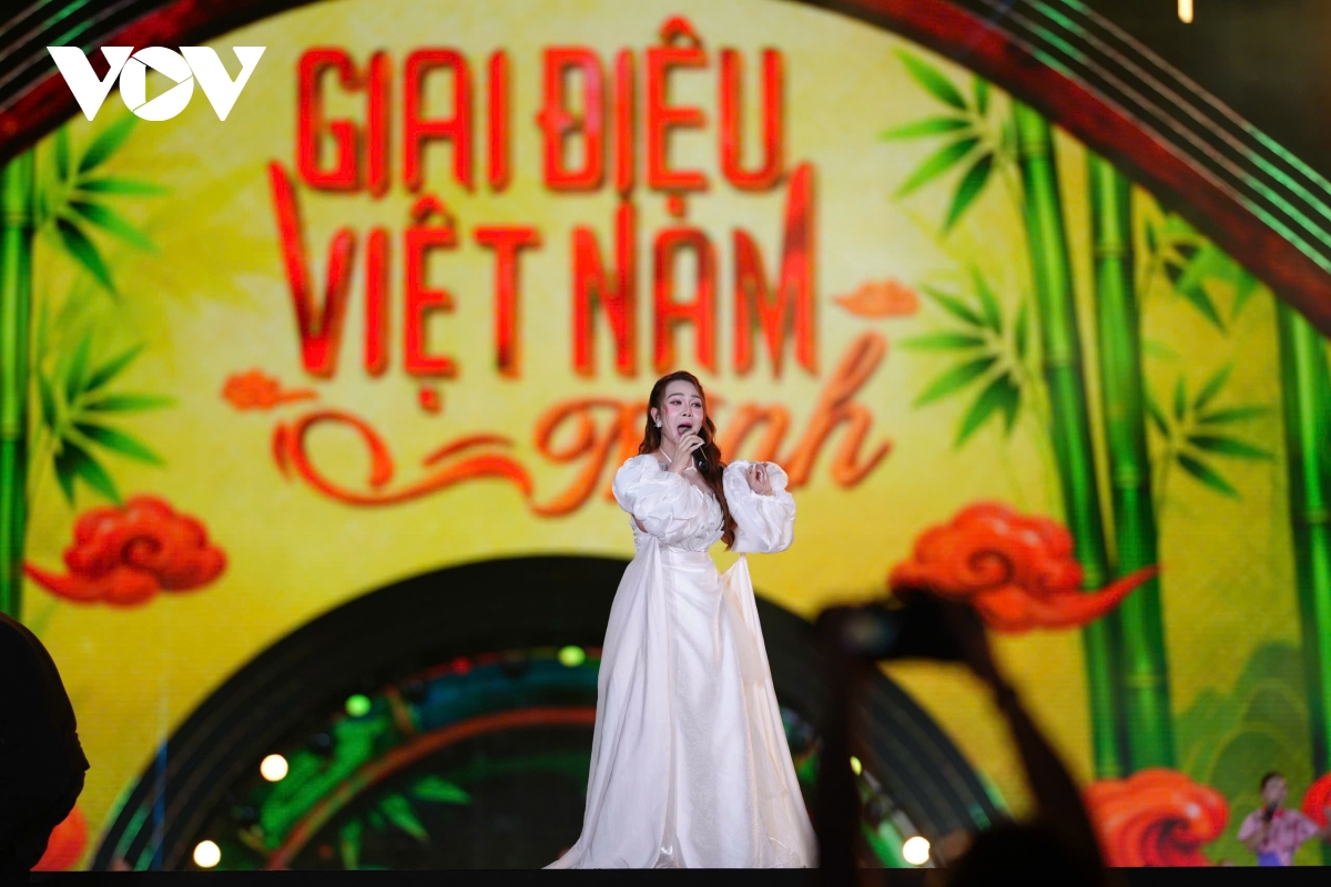 man nhan chuong trinh nghe thuat khai mac lien hoan phat thanh toan quoc lan thu xvii hinh anh 11