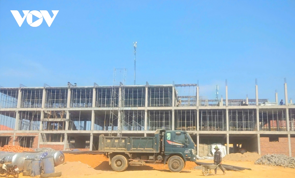 nguoi dan vung bien gioi quang ngai mong som hoan thanh truong lien cap hinh anh 5