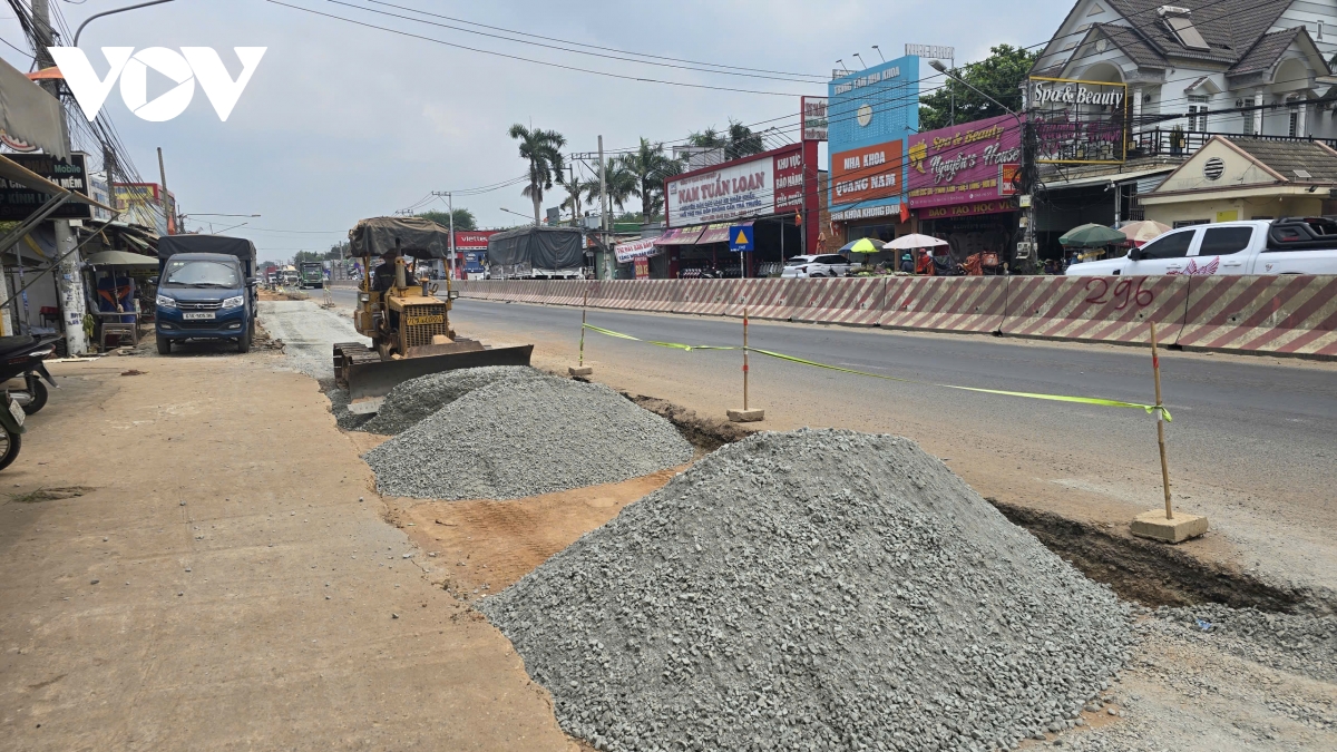 du an duong Dt.744 tp.hcm nut that boi thuong khien tien do tri tre hinh anh 1