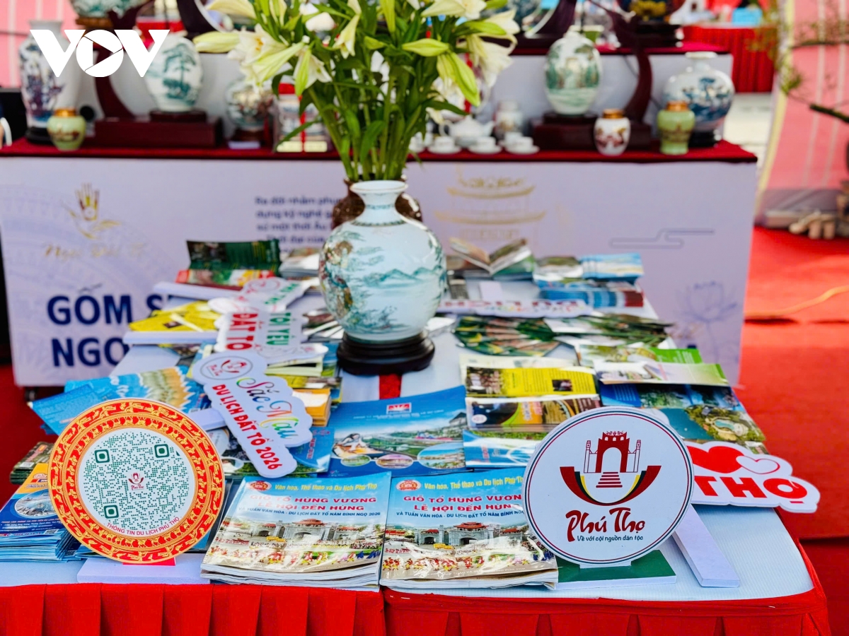 tap nap du khach trai nghiem sac mau du lich Dat to nam 2026 hinh anh 2