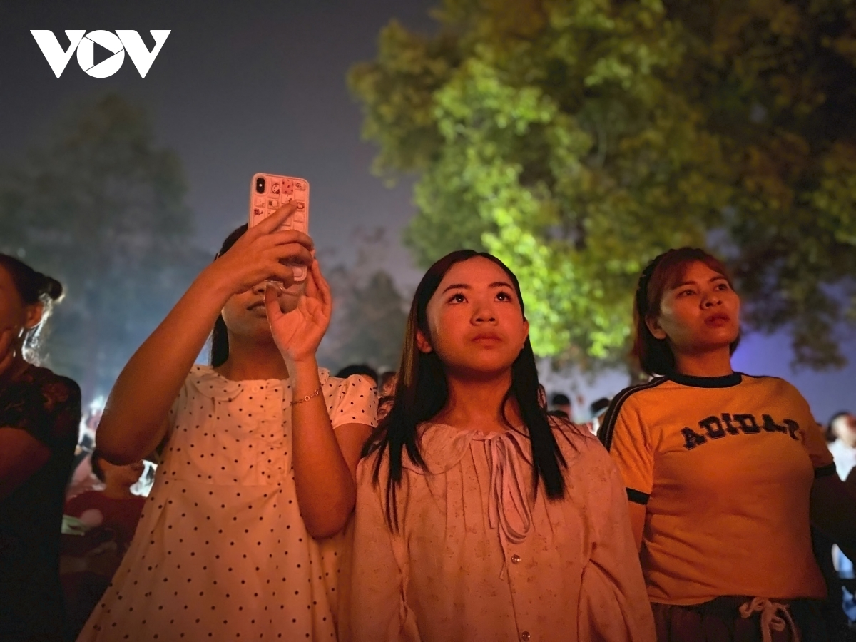 man nhan man phao hoa tai viet tri dip gio to hung vuong 2026 hinh anh 8