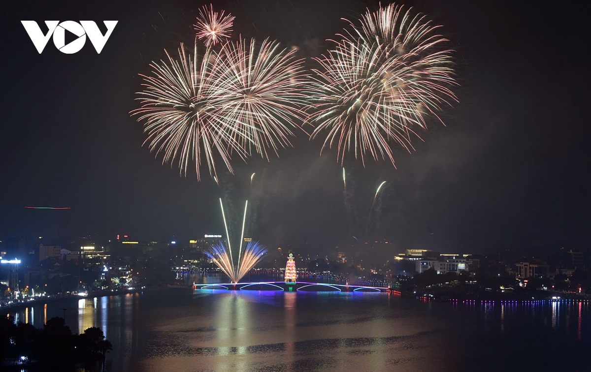 man nhan man phao hoa tai viet tri dip gio to hung vuong 2026 hinh anh 1