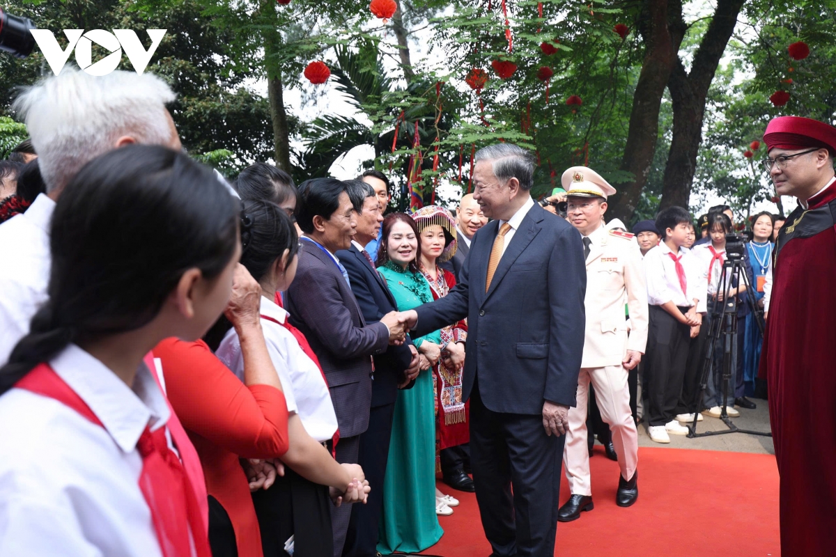 tong bi thu, chu tich nuoc to lam dang huong tuong niem cac vua hung hinh anh 15