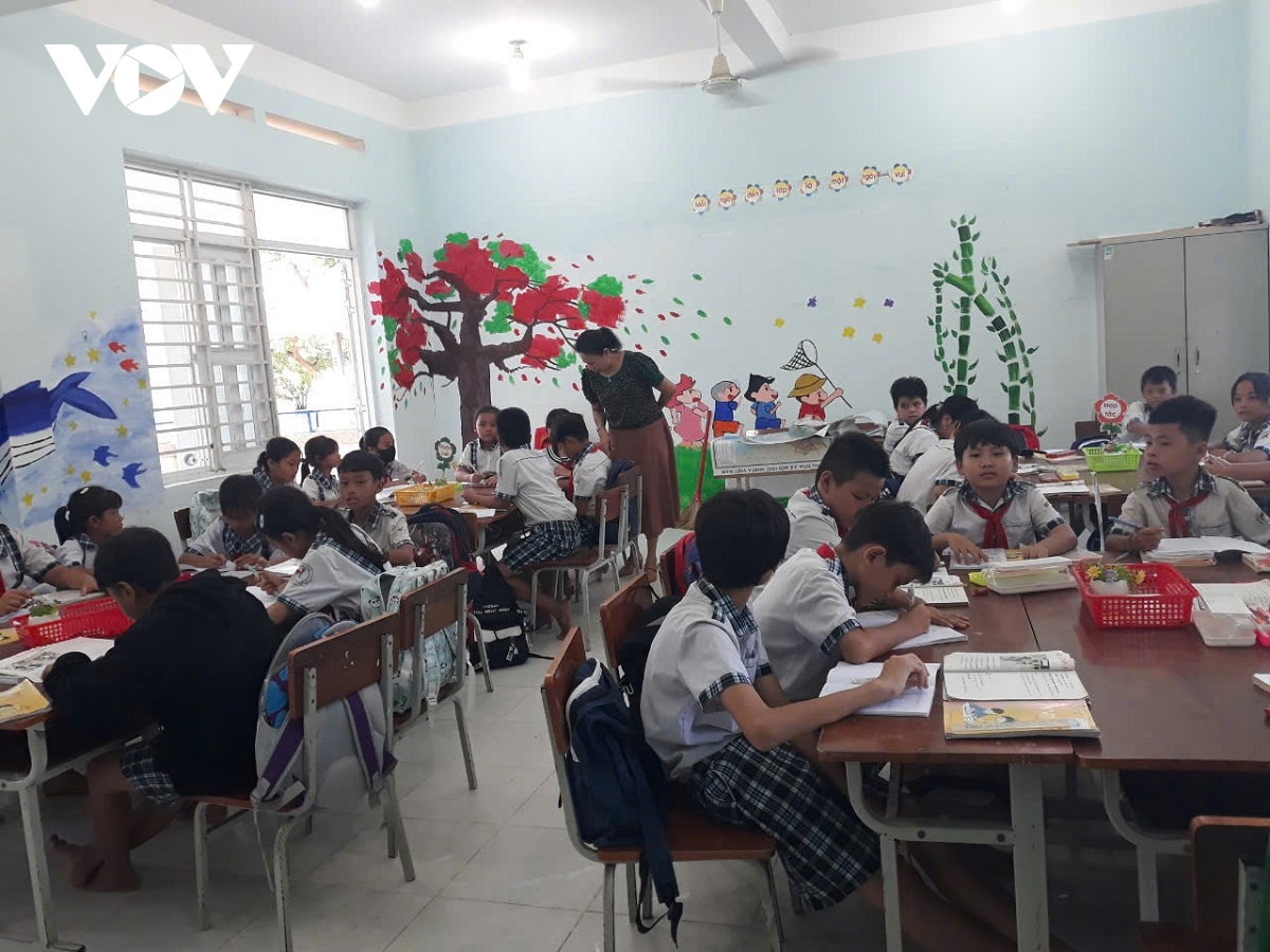 co giao cham giu lua voi nghe hinh anh 3