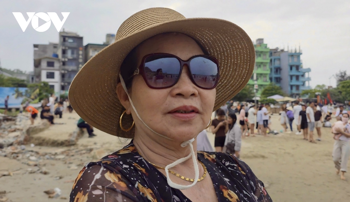 cong khai duong day nong, hang van du khach phu kin bien sam son dip 30 4 hinh anh 11