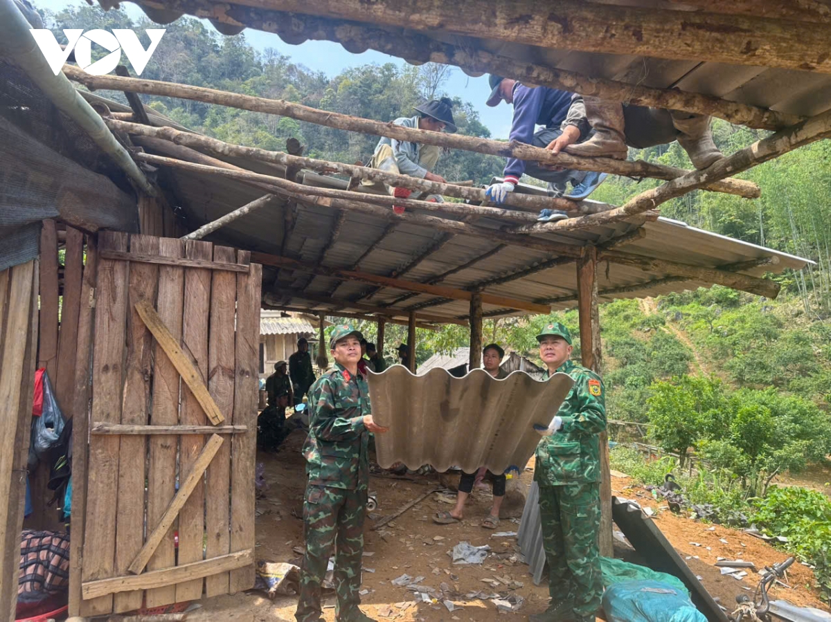 khan truong khac phuc hau qua mua da, gio loc o phieng khoai, son la hinh anh 6