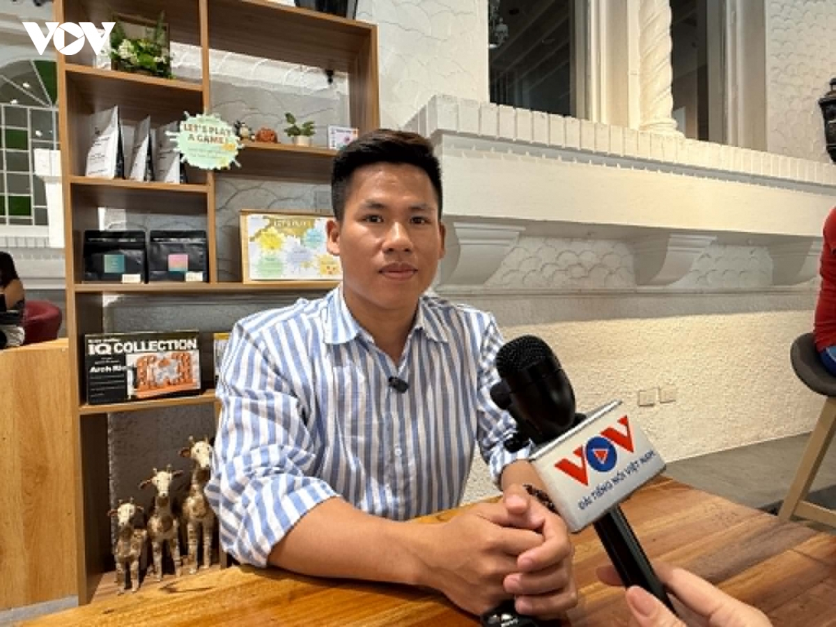 tong bi thu, chu tich nuoc tham philippines khoi day khat vong tu nguoi tre hinh anh 1