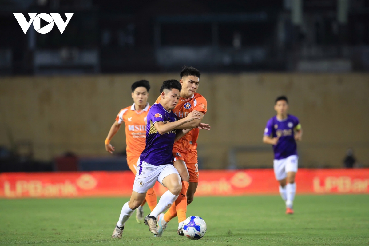 sao tre toa sang, ha noi fc danh bai Da nang trong tran dau co 2 the do hinh anh 8