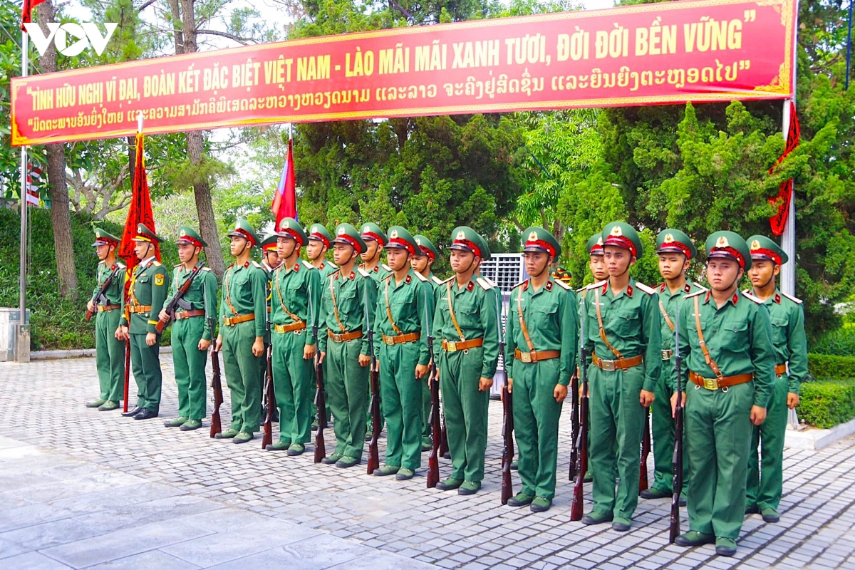 xuc dong hanh trinh hoi huong 80 hai cot liet sy hy sinh tai lao ve dat me hinh anh 10
