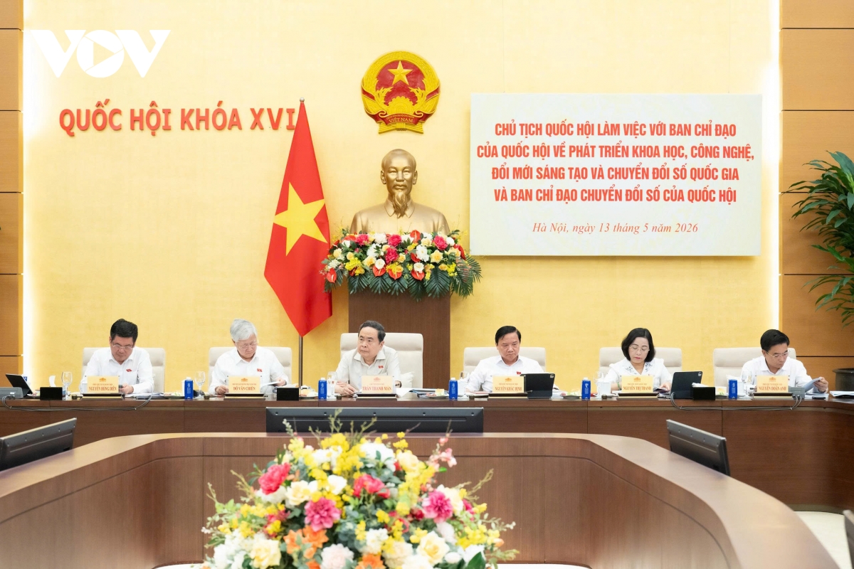13-5_ctqh_chu_tri_chuyen_do_so_2.jpg