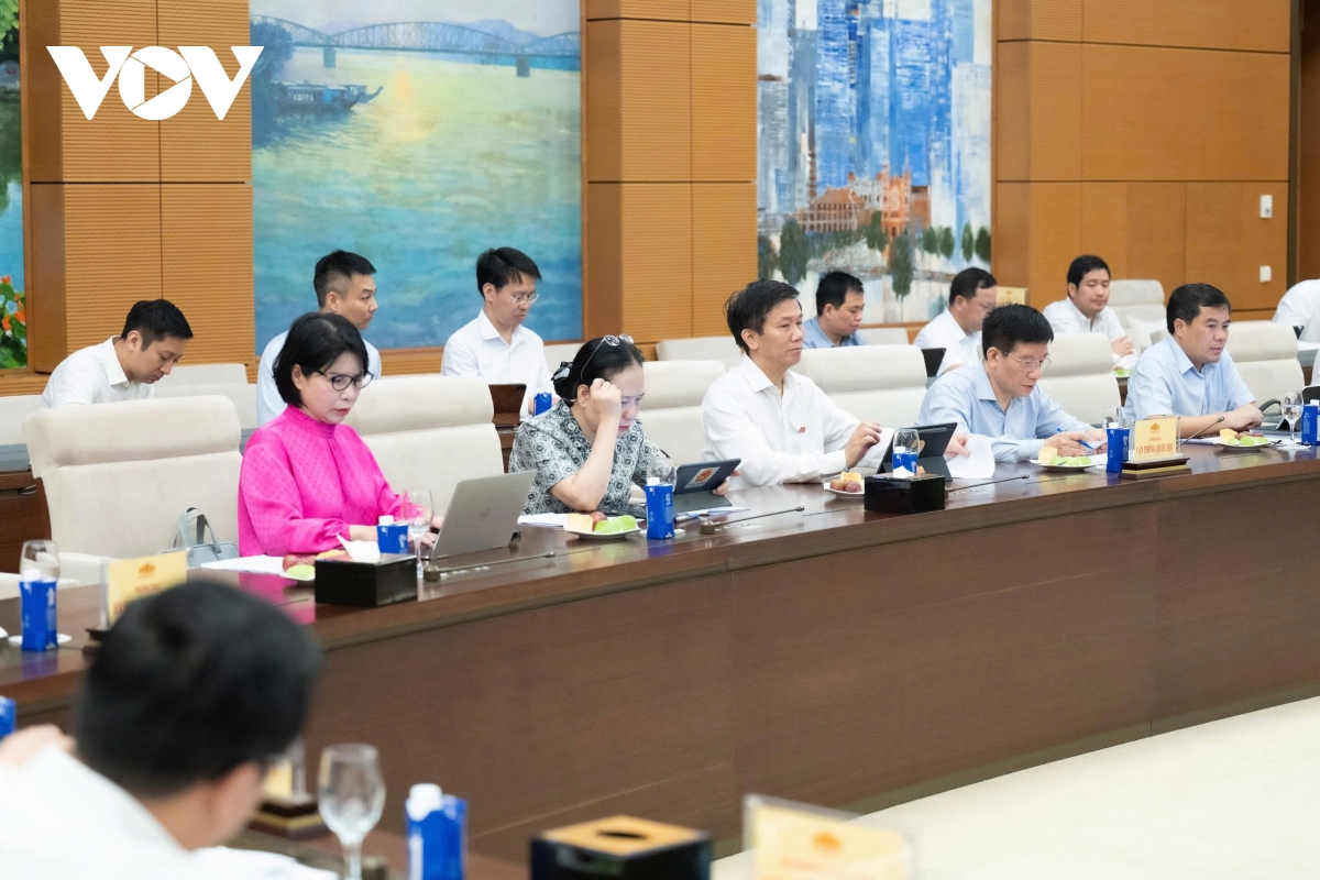 13-5_ctqh_chu_tri_chuyen_do_so_3.jpg
