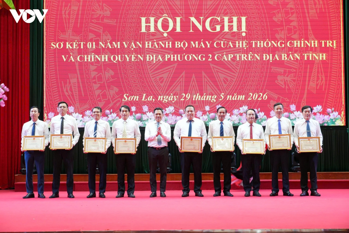 son la van hanh chinh quyen hai cap on dinh, grdp tang 9,76 hinh anh 5