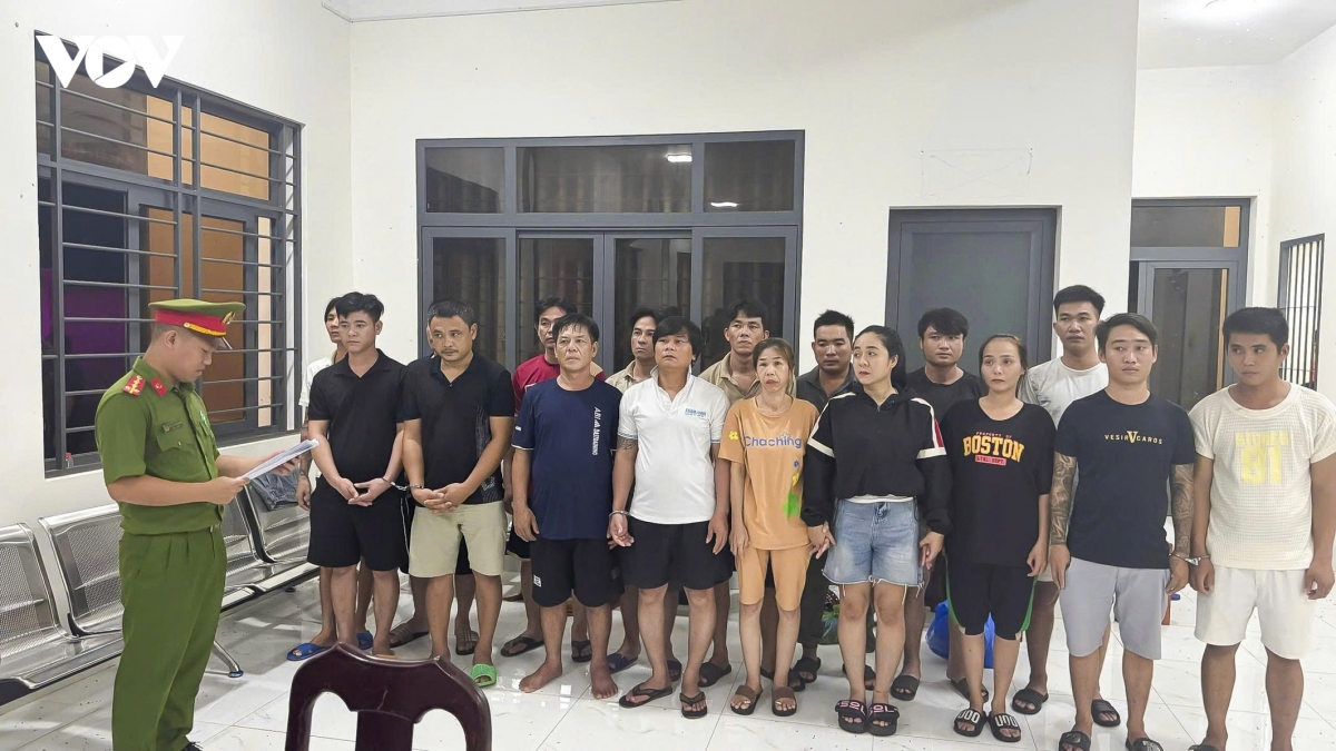 khoi to 17 bi can trong duong day ma tuy lien tinh hinh anh 1