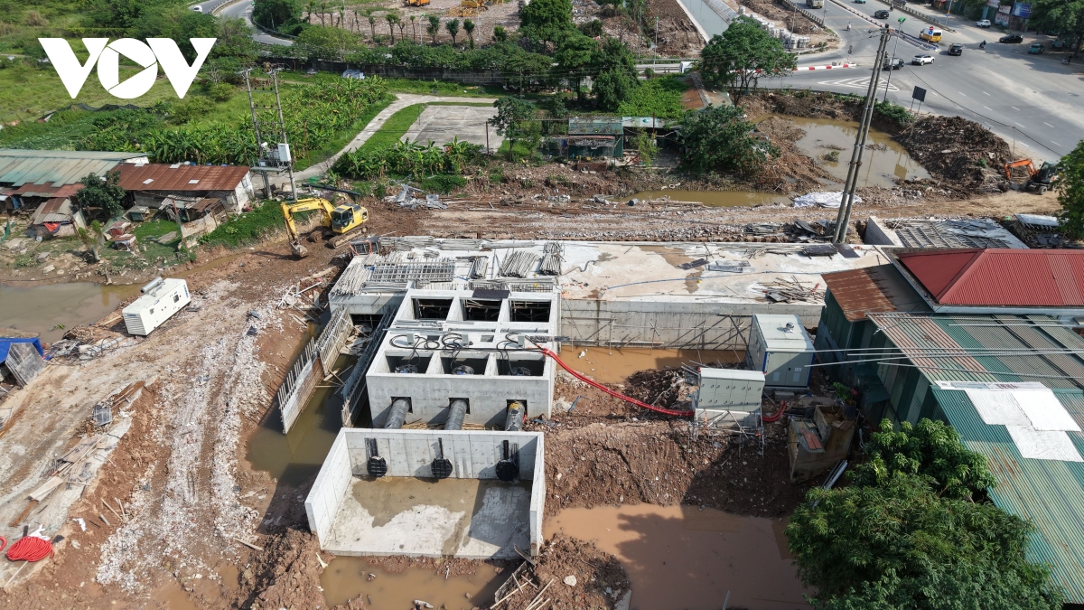 cum tram bom cau nga - Dong tep ky vong xoa diem ngap phia tay ha noi hinh anh 2