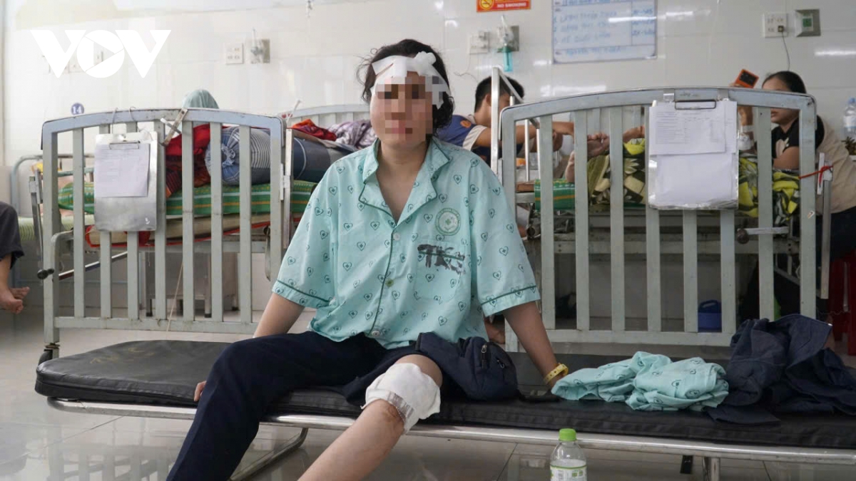 Nạn nhân kể lại phút kinh hoàng lúc xe khách lao xuống vực sâu đèo An Khê, Gia Lai