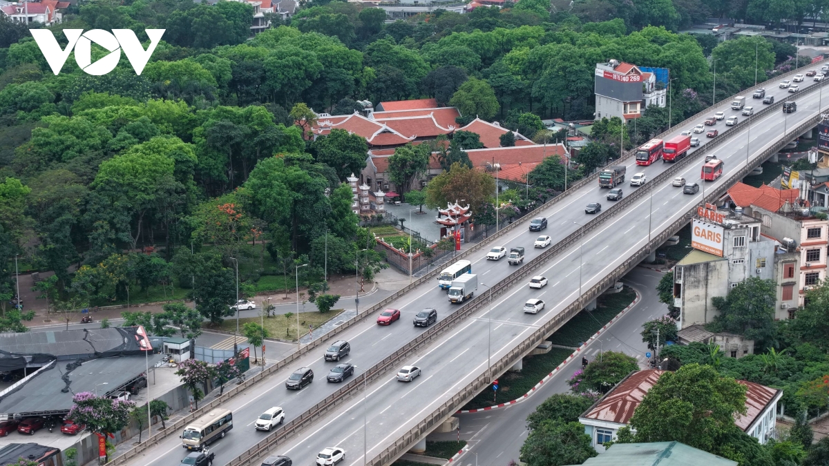 giao thong ha noi ngay 1 5 de tho hiem thay, noi do vang ve hinh anh 3