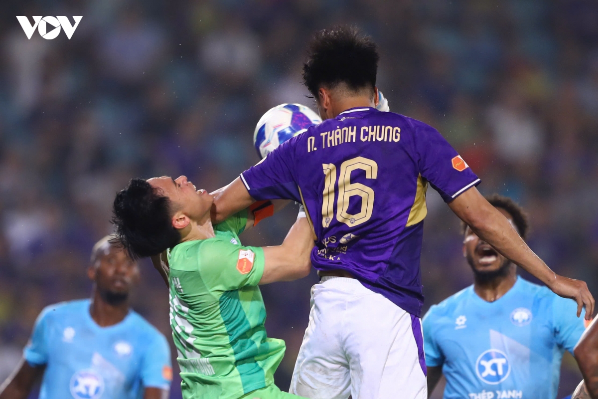 hoang hen toa sang, ha noi fc gieo sau cho nam Dinh hinh anh 5