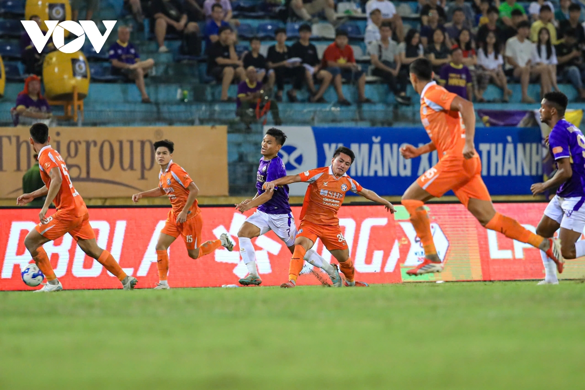 sao tre toa sang, ha noi fc danh bai Da nang trong tran dau co 2 the do hinh anh 5